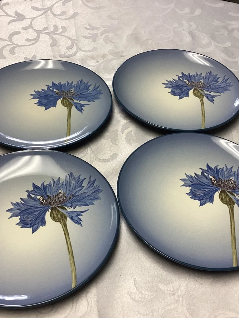 NORITAKE COLORWAVE. BLUE CORNFLOWER PLATES 4 pieces new